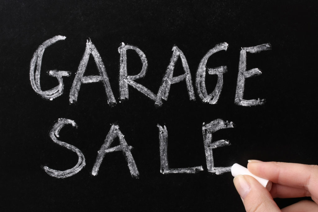 The Secrets to Having a Successful Garage Sale 