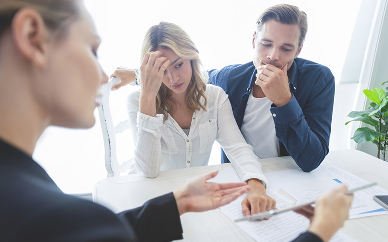 How a Real Estate Title Company Can Spot Red Flags Before They Blow Up a Deal